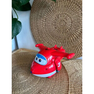 Super Wings - Jett's Takeoff Tower 2-in-1 Toy Playset